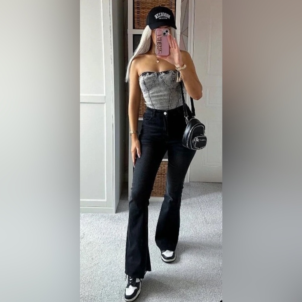 High Waist Flare Leg Jeans 👖